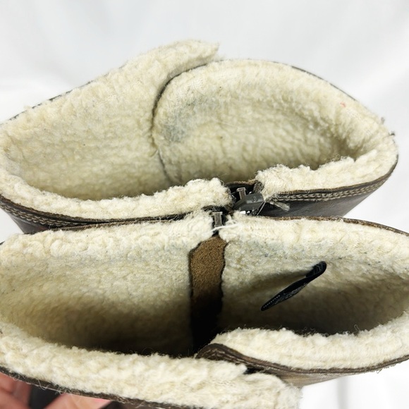 Teva Tonalea Suede Leather Boots Fur Lined Zippers Size 6/6.5 - Picture 7 of 8